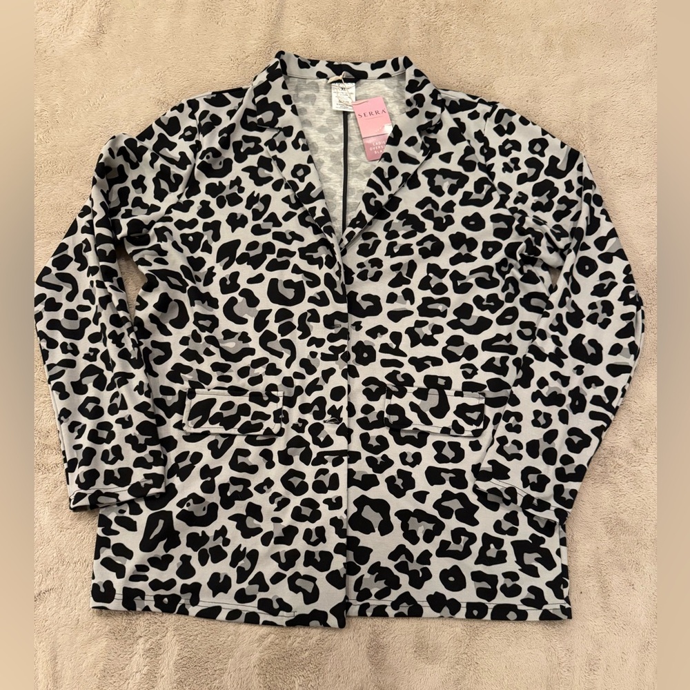 NWT Serra Black and Gray Leopard Print Blazer